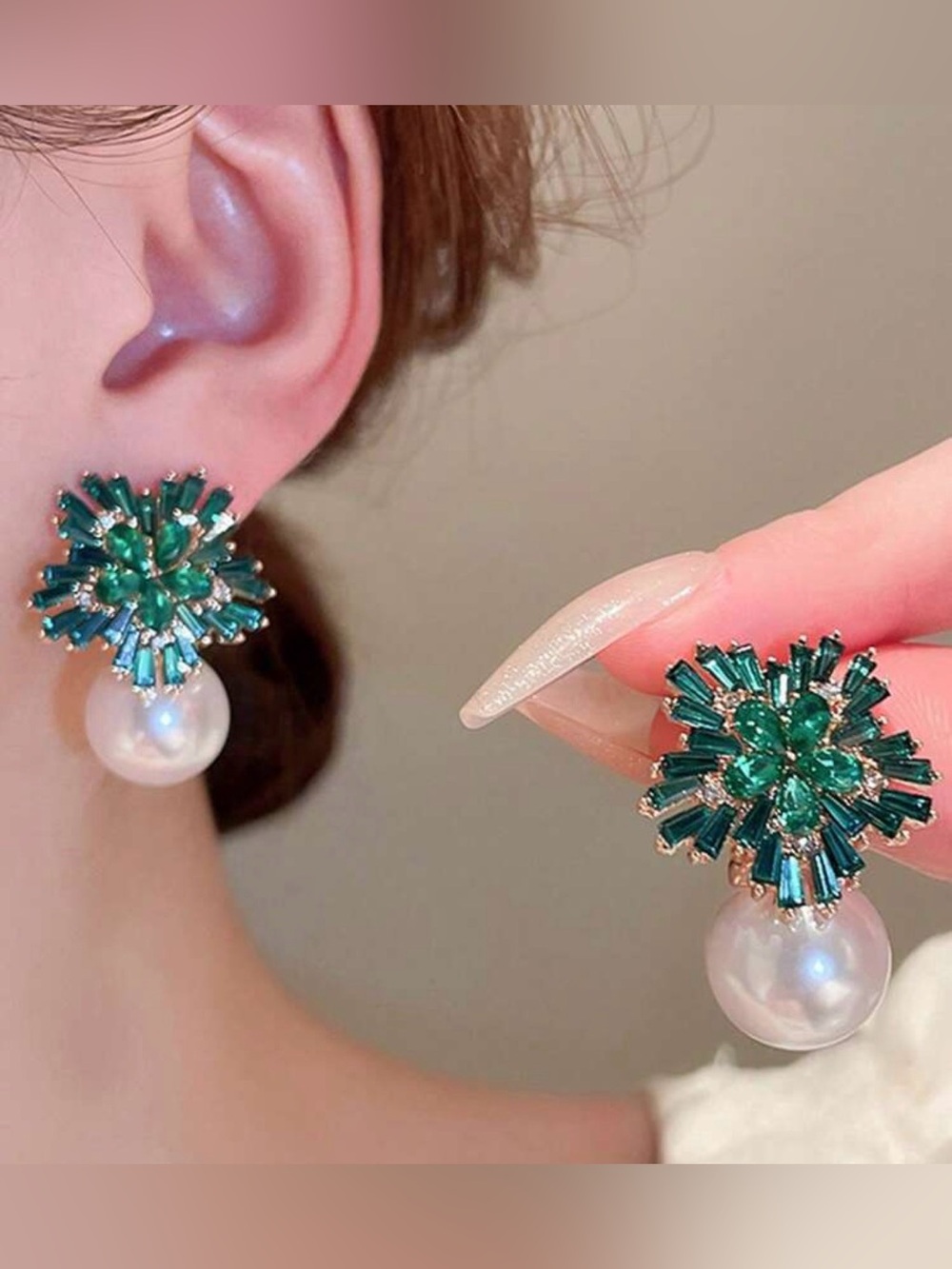 Elegant Green Crystal Cluster Pearl Drop Earrings